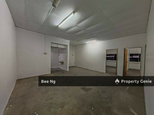 Jalan Satria @Taman Sri Yaakob / 1.5 Storey Terrace Factory Light Industry for Rent