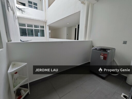 Twin danga Perling Master room for rent
