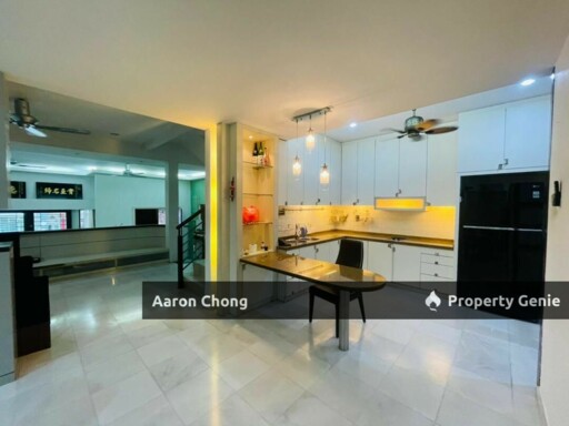 Bukit Beruang 2.5 Storey Semi D