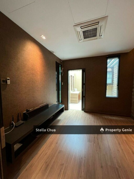 Double Storey Semi-D Corner Unit 📍Austin Perdana