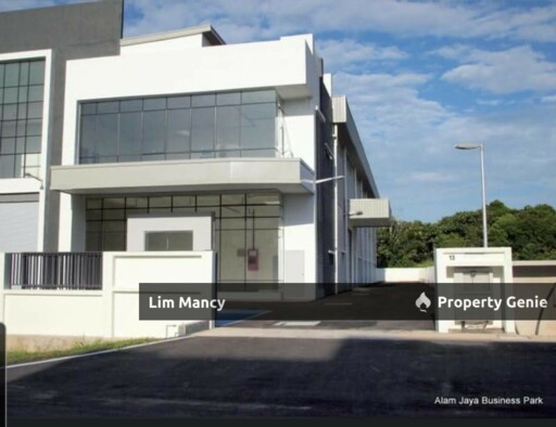 Alam Jaya Double Storey Semi Detached Medium Industrial For Rent