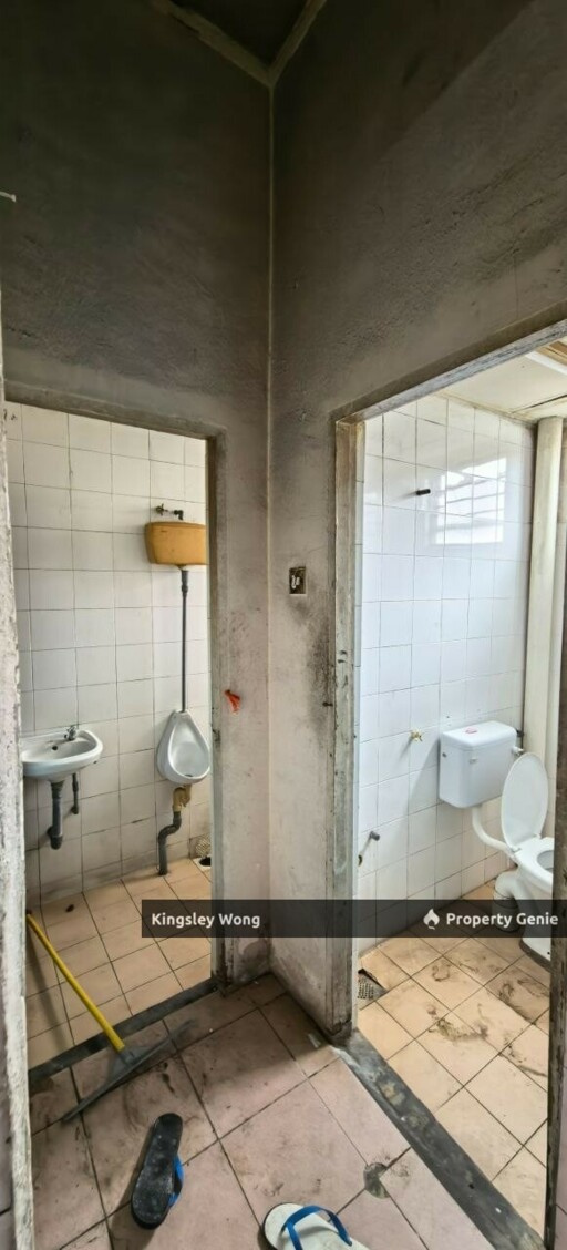 Bercham Perpaduan Utara Single Storey Shoplot Facing Main Road