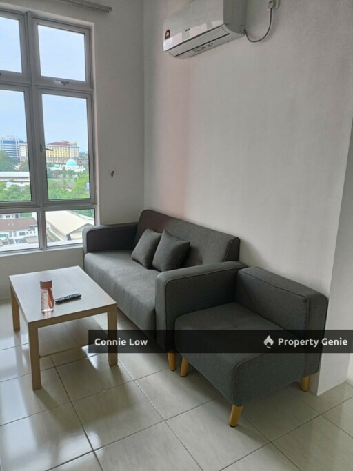 Female Room with Private Bathroom for Rent Ipoh Town Guarded with Facilities