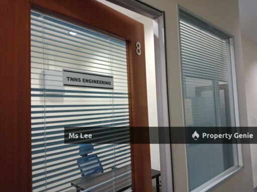 Office Room 8 RM560-Pusat Perdagangan Kuchai @ Kuchai Lama-Ready 15/11