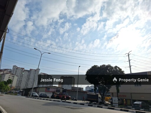 jalan merdeka ria For Rent