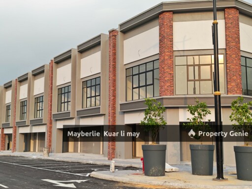 Village Square Gamuda Gardens Rm8k Intermediate GF/L1 Shop For RENT