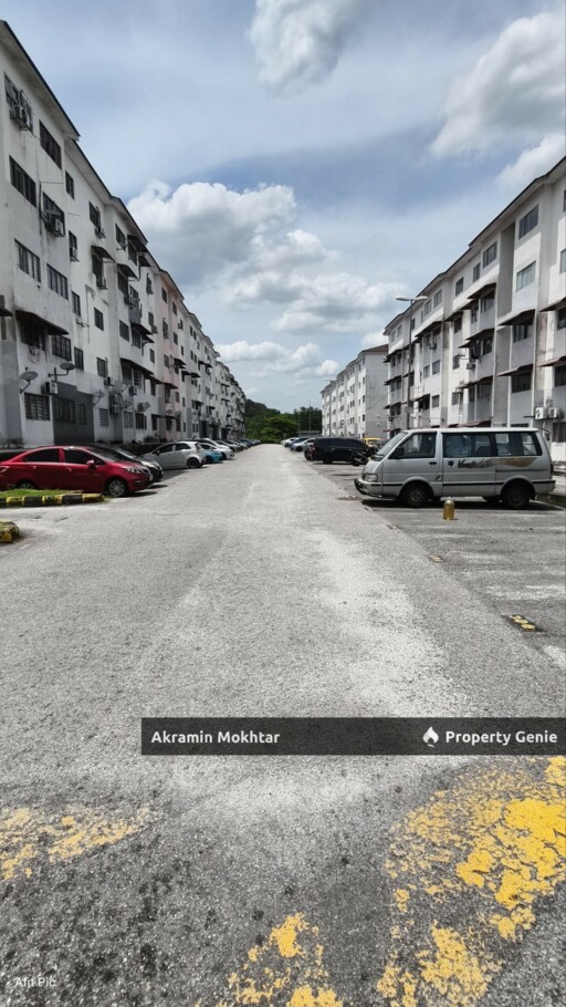 END LOT & 1 COVERED PARKING | Pangsapuri Damai Utama, Bandar Kinrara, Puchong