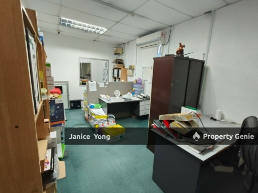 Taman Molek Shoplot For Rent