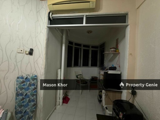 JADE VIEW CONDOMINIUM 721sf FULLY RENO LOW FLOOR BUKIT GAMBIER