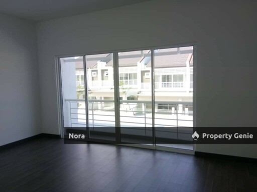 Laman Azalea, Nilai Impian, Partly Furnished for Sale