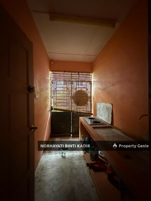 SEMI-D KLUSTER 2 TINGKAT UNTUK DIJUAL DI TAMAN MAHKOTA PUTRA, INDERA MAHKOTA 8, KUANTAN, PAHANG.