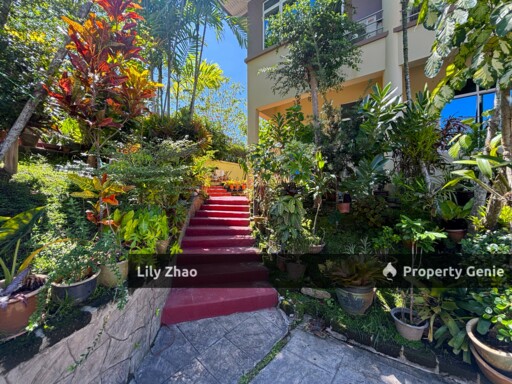 Bungalow on the Hill for Rent, 5Bed 4Bath, Fully Furnished, 6 Car Park, Mount Kinabalu View📍Jalan Lintas Highway, Kota Kinabalu City.