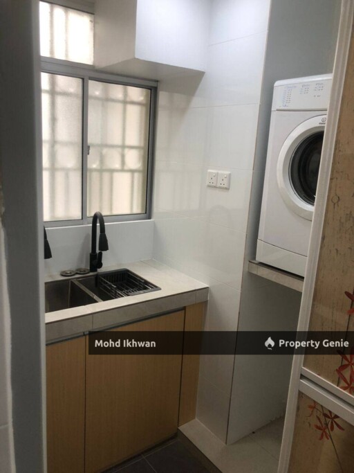 SERI INTAN APARTMENT SETIA ALAM: 850 Sqft, Partially Furnished