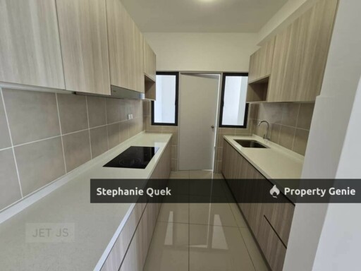 Berkeley Uptown Klang Brand New 1093sf 3B2B Partial Furnished Condo For Rent