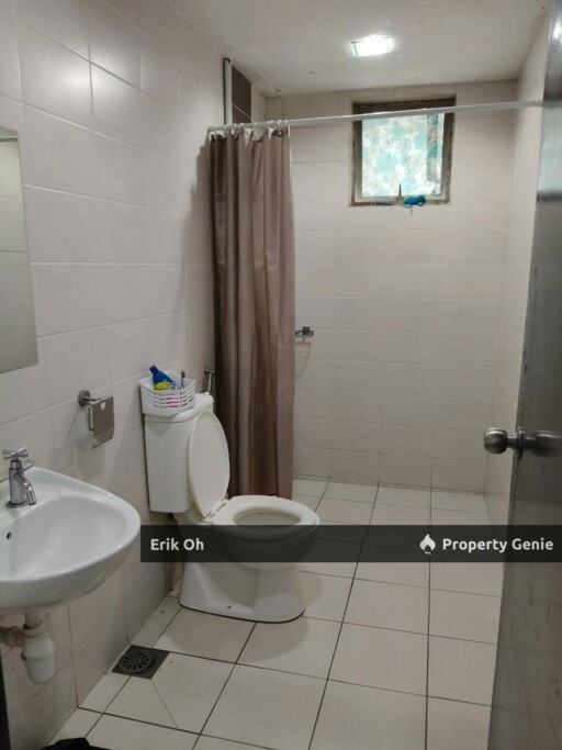 Seri Kembangan Pac Apartment One South for Sale