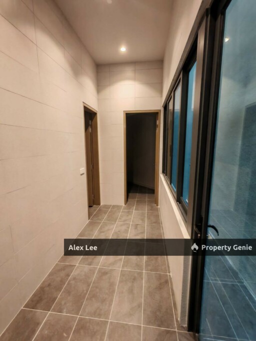 For Sale: The Conlay KLCC-TRX | Freehold Luxury Condo in Twin Financial Hubs
