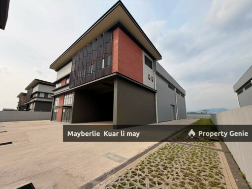 Elmina Detached Factory For Rent