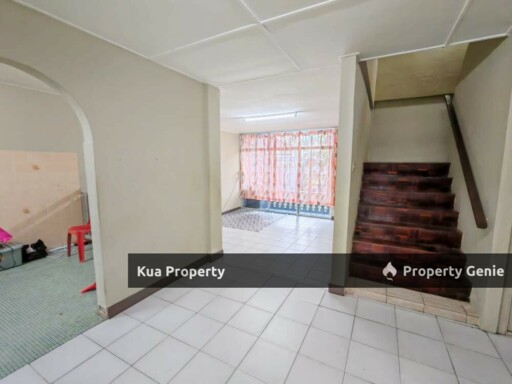 Double Storey Terrace Intermediate House For Sale! Located at 3rd Mile, Lorong Pasir