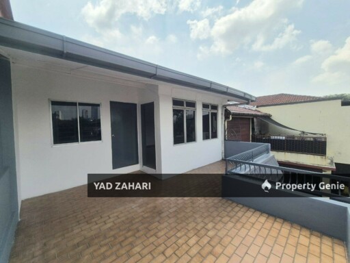 Seksyen 10, Shah Alam | 2-Storey Terrace 4 Bedrooms | RM649K - Refurbished, Facing Open & Renovated