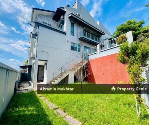 FREEHOLD & CORNER LOT | SERING UKAY  2.5 STOREY SUPERLINK
