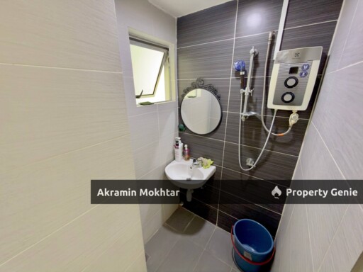 End Unit, Renovated & 1 Parking | Calisa M Residences, Taman Mas, Puchong Selangor