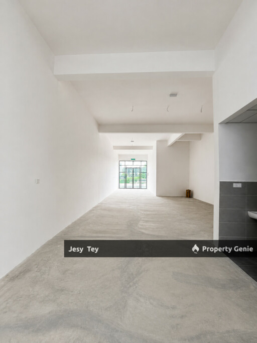 Austin Crest Emerald Business Park Jp Perdana