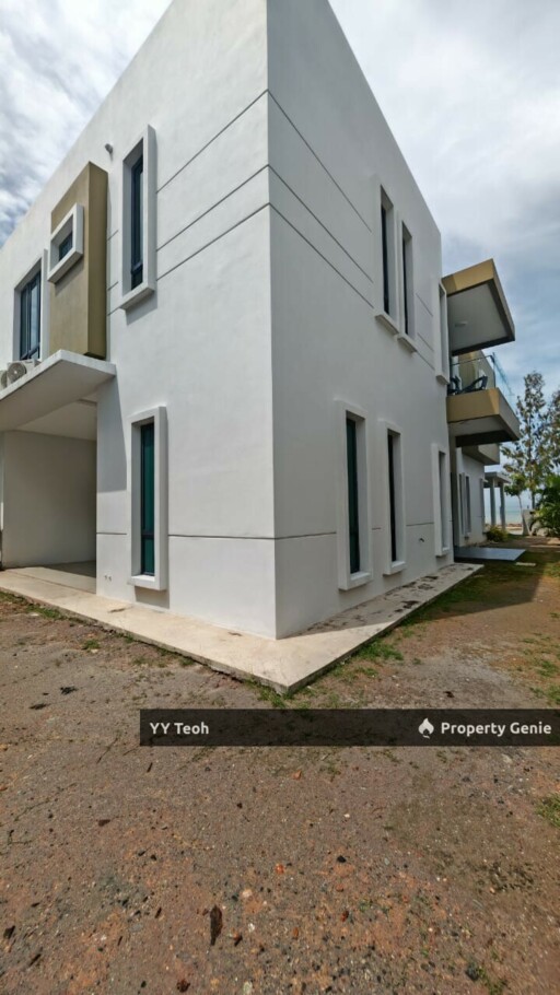 8 Residence Padang Temu Double Storey Semi D