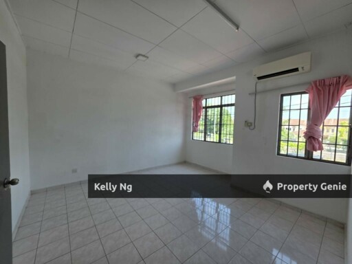 Double Sty House FACING NO HOUSE At Bandar Puteri Klang For Sale