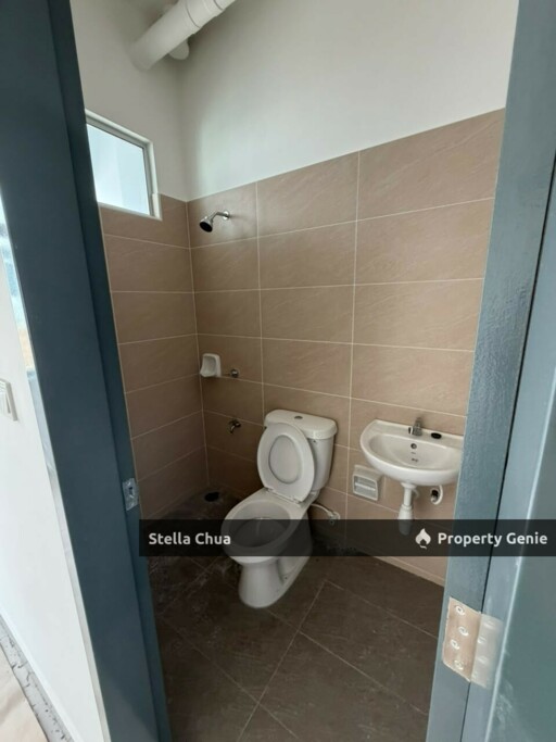 Double Storey House for Sale Dato Onn Bandar Perjiranan 14