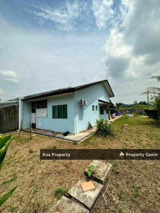 Single Storey Terrace Corner House For Rent Located at Samarindah, Samarahan