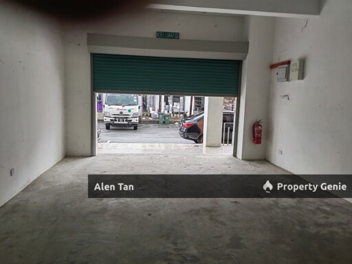 Ground floor shop, Pusat perniagaan Gemilang, Kota Warisan, Sepang