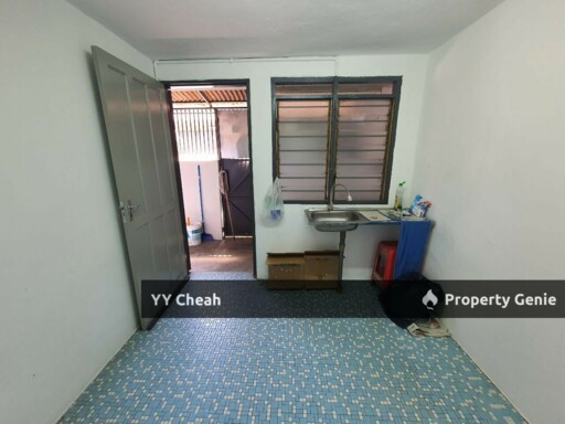 Bercham One Storey For Sale near Morning Market Repaint Condition Good