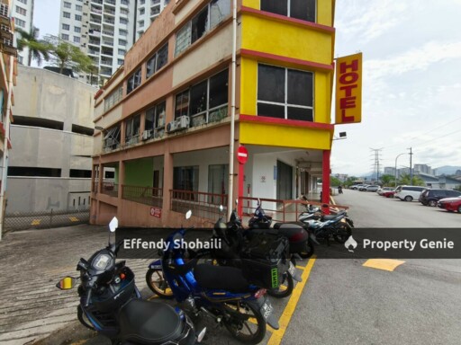 MEDAN SELAYANG SHOP GROUND FLOOR