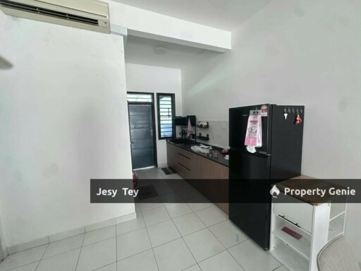 Taman Desa Palma Double Storey Terrace House Rent