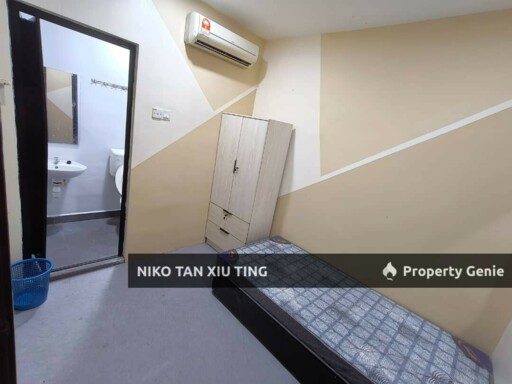 Near CIQ Jln Hijau Semi D Taman Pelangi Johor Bahru