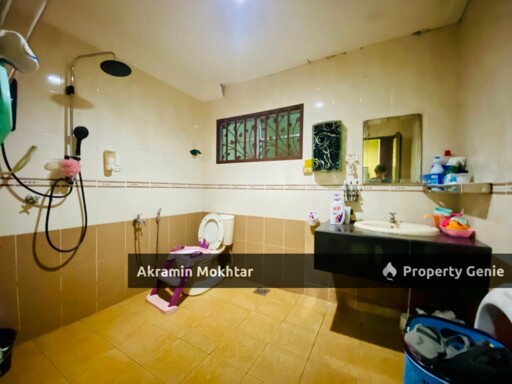 CORNER LOT & RENOVATED | GOMBAK PERMAI 2 STOREY TERRACE