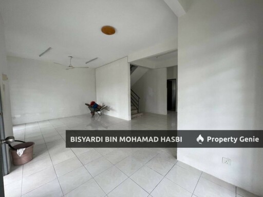 24'x70' Sq.Ft FREEHOLD End Lot Extra Land 2.5 Storey Terrace House Taman Salak Perdana, Bandar Baru Salak Tinggi, Sepang.