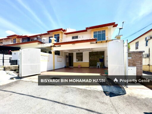 [RENOVATED & END LOT] Double Storey Taman Mawar 2, Bandar Baru Salak Tinggi, Sepang.