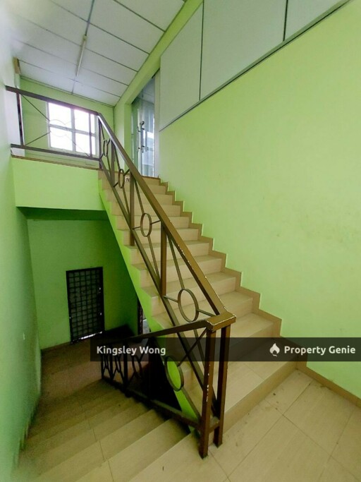 Bercham Warehouse For RENT  30X85 Simple Renovation Near Tambun Tasek Ipoh Garden