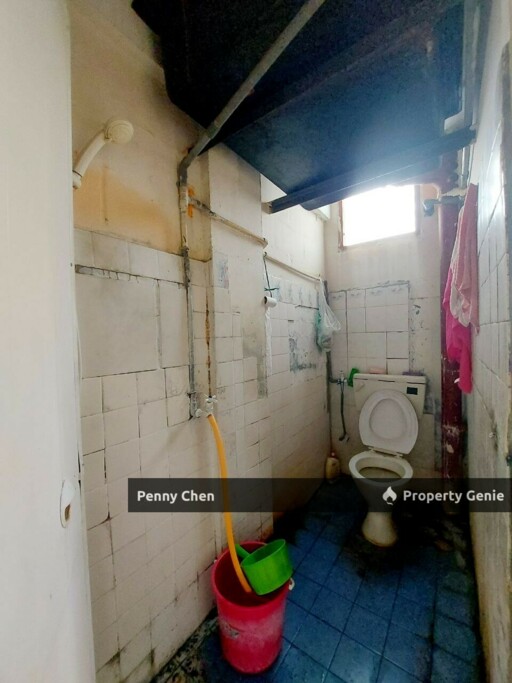 Bercham Flat @ Taman Pakatan, Berdekatan Econsave, Unit dgn Berjubin Lantai