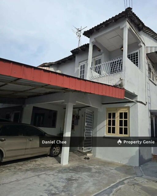Bercham 2 Storey near to Lotus for rent
