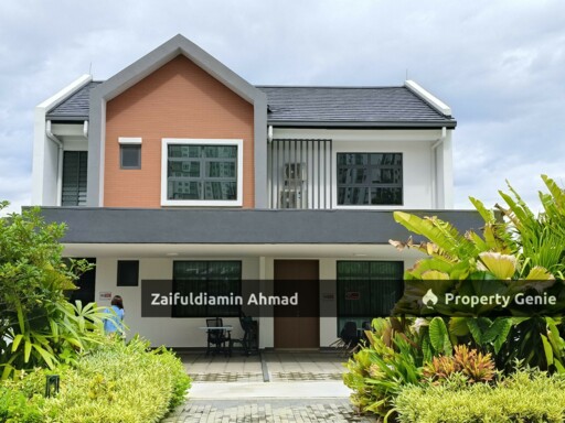 Spacious Aludra Cyberjaya, Unfurnished with Playground Facilities