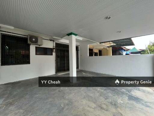 Gunung Rapat Ipoh Single Storey House For Sale - Good Condition, Facing South