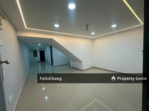 Taman Ria 2 Sty Low Cost,Jalan Rotan Sega,Plentong,Masai,Renovated