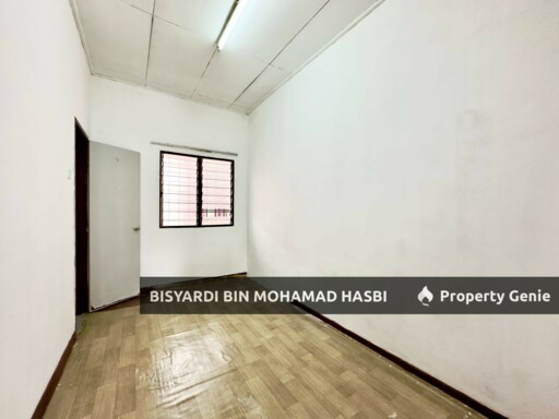 HOT LOCATION‼️ & SPACIOUS UNIT‼️ Double Storey Jalan Turmalin, Seksyen 7 Shah Alam.