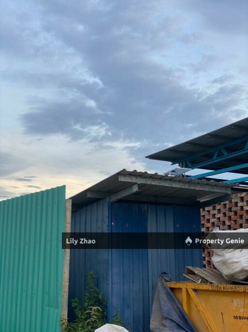 Fully Covered King Size Terrace Warehouse 10,000 sf for Rent in Labuan