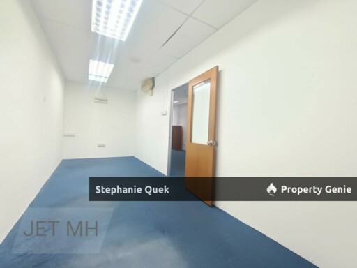 (Facing Road Non Flood Area)Taman Bayu Perdana Klang End Lot 3 Storey Shop Lot For Sale