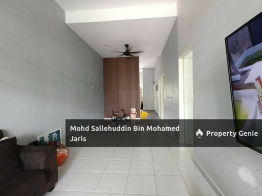 RUMAH TERES SETINGKAT SUNGAI KARANG MESRA