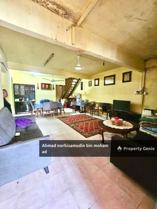 Fully Renovated Teres 2 Tingkat  Jalan Rotan Semut Seksyen 18 Shah Alam