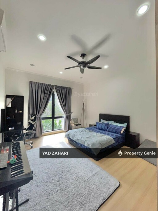 Semi-furnished Double Storey Zero Lot Bungalow Next to the Natural Lake, Perdana Heights